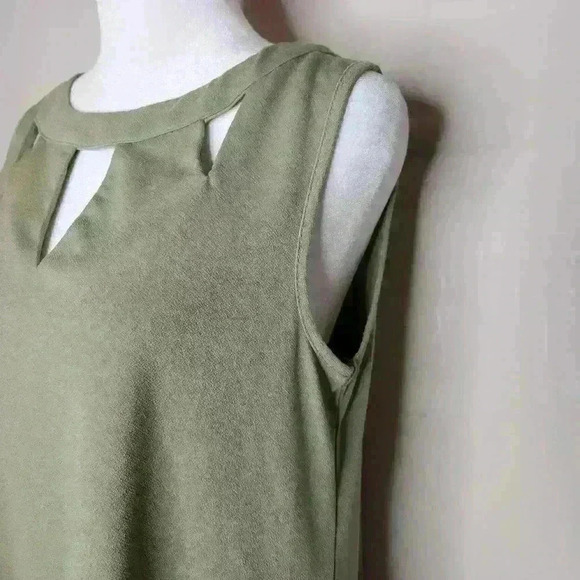Studio 1886 women's sage green blouse size small - Picture 4 of 7